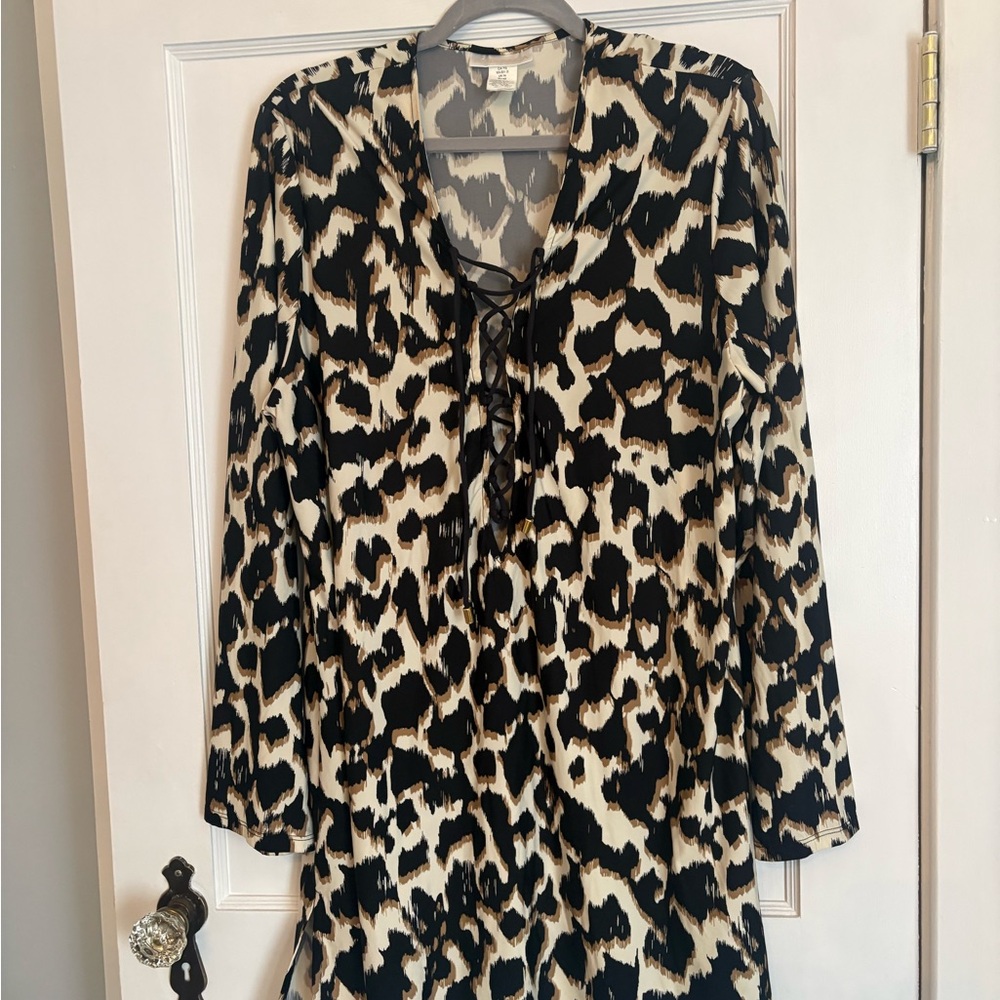 Leopard Print Long Sleeve Beach Coverup. Neck Lace-Up Closure, Black & Cream